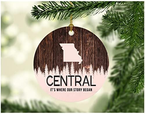 Коледно дърво украшение 2022 С името на града на Централния Мисури Централна М е мястото, където започва нашата история - весела Коледа