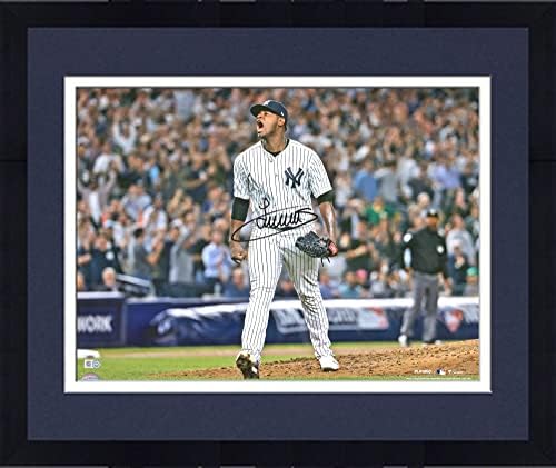Фотография на Луис Северино , Ню Йорк Янкис в рамка с автограф Кричащего 16 x 20 - Снимки на MLB с автограф